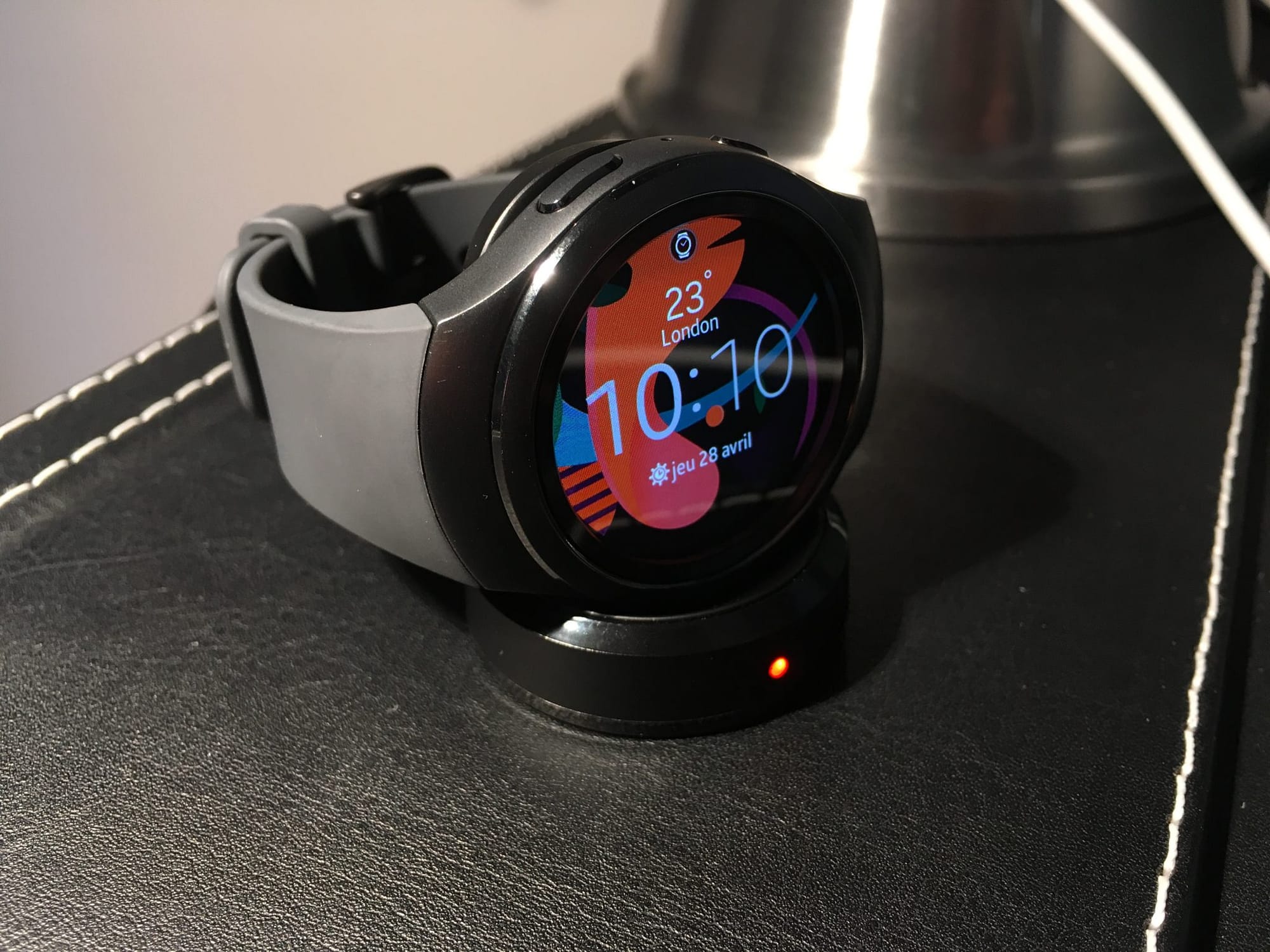 Gear S2 charging 